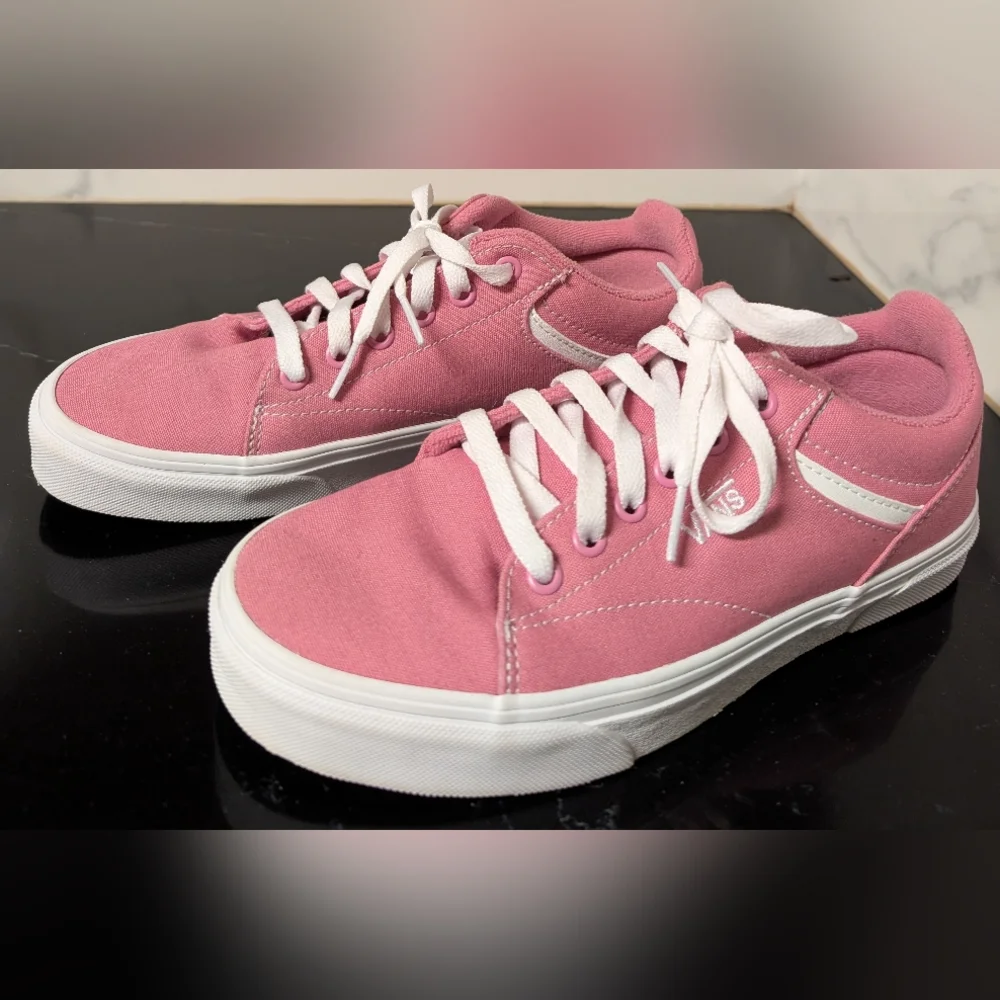 Vans Women's Seldan Lace Up Sneaker Fuchsia SoftMoc Size 8 NWOT MSRP $85.96 - Picture 5 of 10